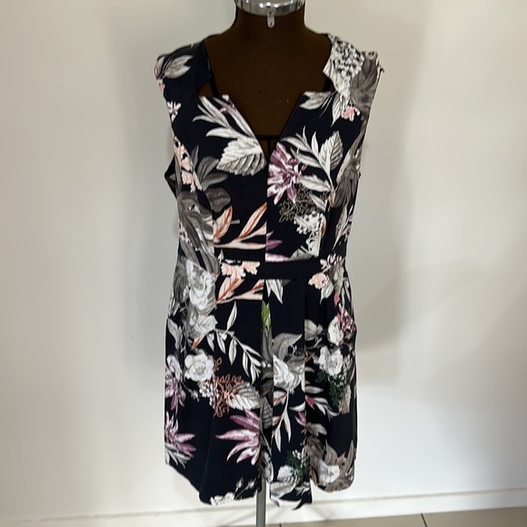 Portmans distressed size 12 black floral dress - Picture 4 of 16